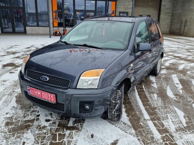 Серый Форд Фьюжн, объемом двигателя 0 л и пробегом 218 тыс. км за 5350 $, фото 1 на Automoto.ua