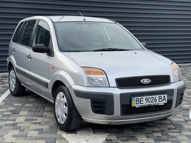 Сірий Форд Фьюжен, об'ємом двигуна 1.4 л та пробігом 133 тис. км за 3700 $, фото 1 на Automoto.ua