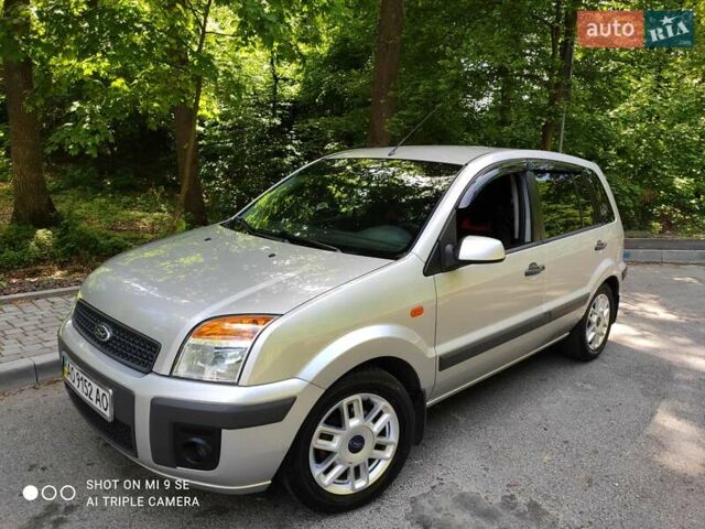 Сірий Форд Фьюжен, об'ємом двигуна 1.39 л та пробігом 240 тис. км за 4400 $, фото 1 на Automoto.ua