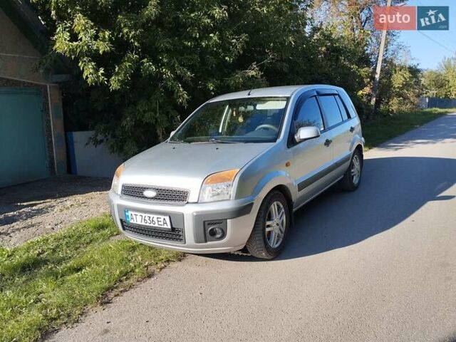 Сірий Форд Фьюжен, об'ємом двигуна 1.4 л та пробігом 306 тис. км за 4200 $, фото 1 на Automoto.ua