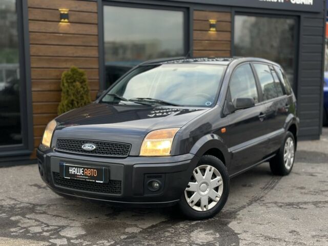 Серый Форд Фьюжн, объемом двигателя 1.6 л и пробегом 149 тыс. км за 4650 $, фото 1 на Automoto.ua