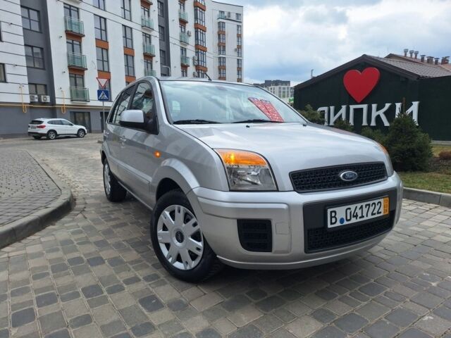 Серый Форд Фьюжн, объемом двигателя 0 л и пробегом 136 тыс. км за 5350 $, фото 1 на Automoto.ua