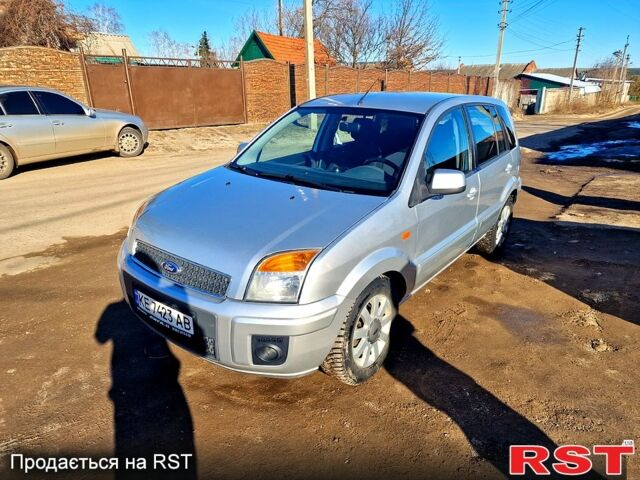 Сірий Форд Фьюжен, об'ємом двигуна 1.6 л та пробігом 130 тис. км за 5900 $, фото 1 на Automoto.ua