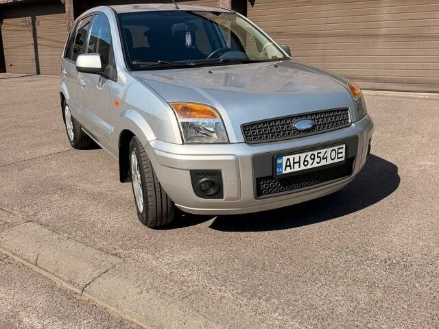 Сірий Форд Фьюжен, об'ємом двигуна 1.4 л та пробігом 123 тис. км за 5900 $, фото 1 на Automoto.ua