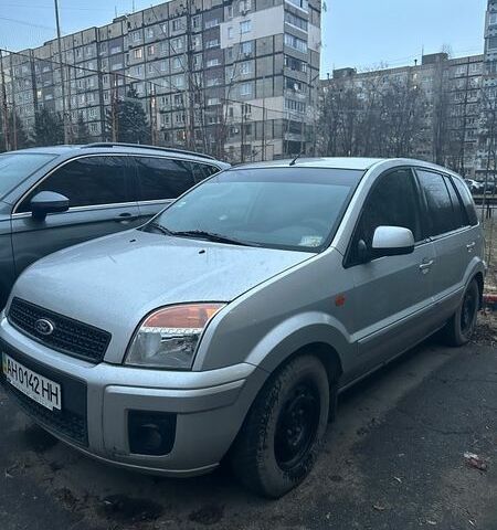 Серый Форд Фьюжн, объемом двигателя 1.4 л и пробегом 14 тыс. км за 8000 $, фото 1 на Automoto.ua