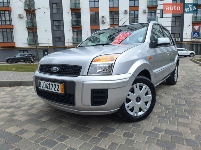 Серый Форд Фьюжн, объемом двигателя 1.4 л и пробегом 136 тыс. км за 5350 $, фото 1 на Automoto.ua