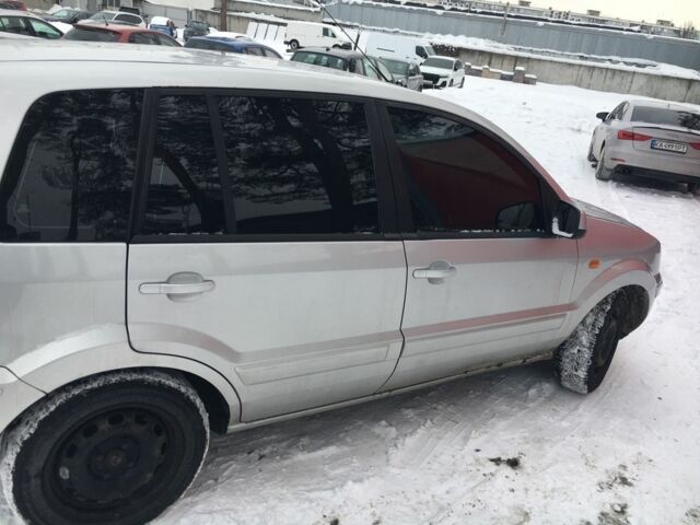 Серый Форд Фьюжн, объемом двигателя 1.4 л и пробегом 240 тыс. км за 4600 $, фото 1 на Automoto.ua