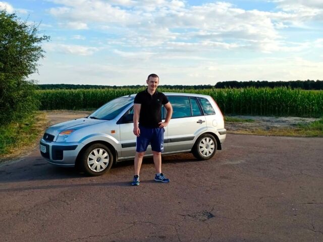 Сірий Форд Фьюжен, об'ємом двигуна 1.4 л та пробігом 120 тис. км за 6900 $, фото 1 на Automoto.ua