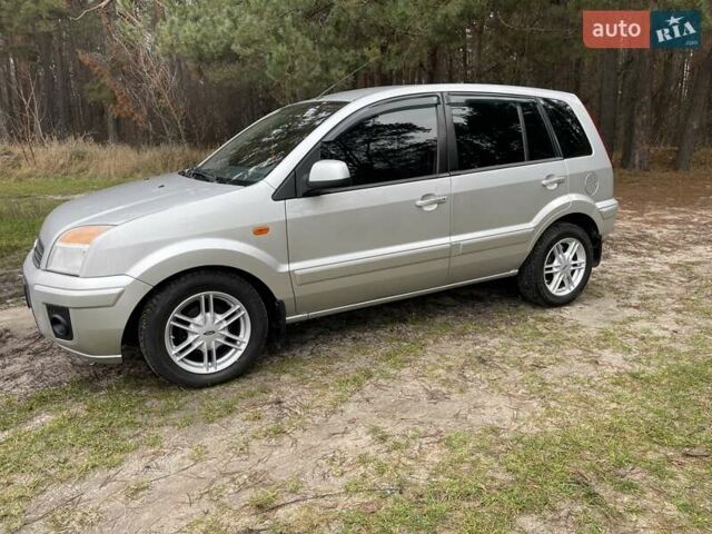 Сірий Форд Фьюжен, об'ємом двигуна 1.4 л та пробігом 129 тис. км за 5700 $, фото 1 на Automoto.ua