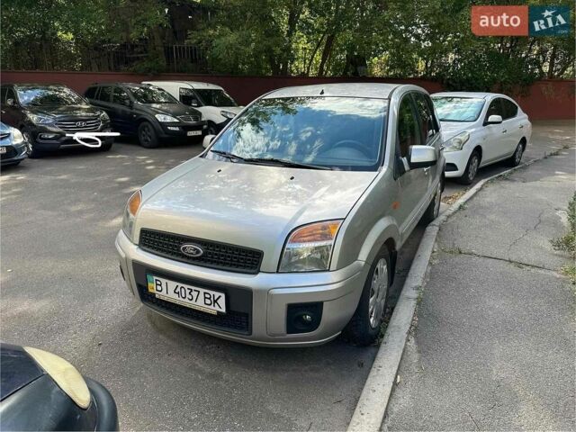 Серый Форд Фьюжн, объемом двигателя 1.4 л и пробегом 172 тыс. км за 5000 $, фото 1 на Automoto.ua