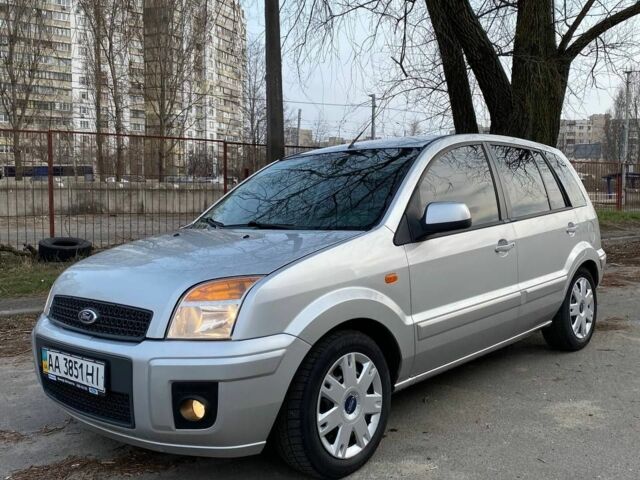 Серый Форд Фьюжн, объемом двигателя 1.4 л и пробегом 243 тыс. км за 5299 $, фото 1 на Automoto.ua