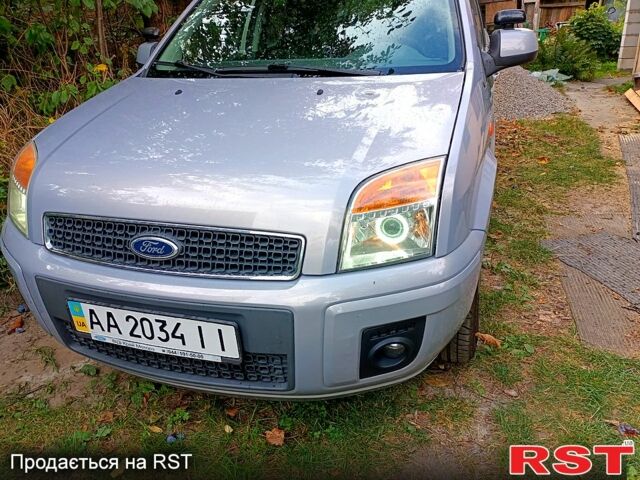 Сірий Форд Фьюжен, об'ємом двигуна 1.6 л та пробігом 118 тис. км за 6750 $, фото 1 на Automoto.ua