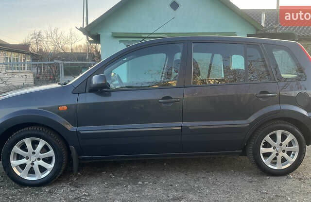 Серый Форд Фьюжн, объемом двигателя 1.4 л и пробегом 140 тыс. км за 5600 $, фото 1 на Automoto.ua