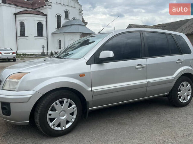 Сірий Форд Фьюжен, об'ємом двигуна 1.6 л та пробігом 143 тис. км за 5999 $, фото 1 на Automoto.ua