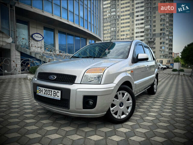 Серый Форд Фьюжн, объемом двигателя 1.4 л и пробегом 81 тыс. км за 7500 $, фото 1 на Automoto.ua