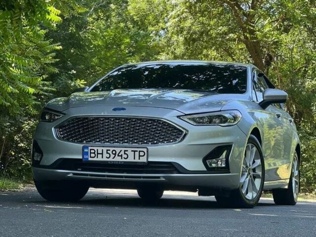 Серый Форд Фьюжн, объемом двигателя 2 л и пробегом 145 тыс. км за 15500 $, фото 1 на Automoto.ua
