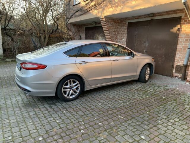 Серый Форд Фьюжн, объемом двигателя 1.6 л и пробегом 245 тыс. км за 9200 $, фото 1 на Automoto.ua