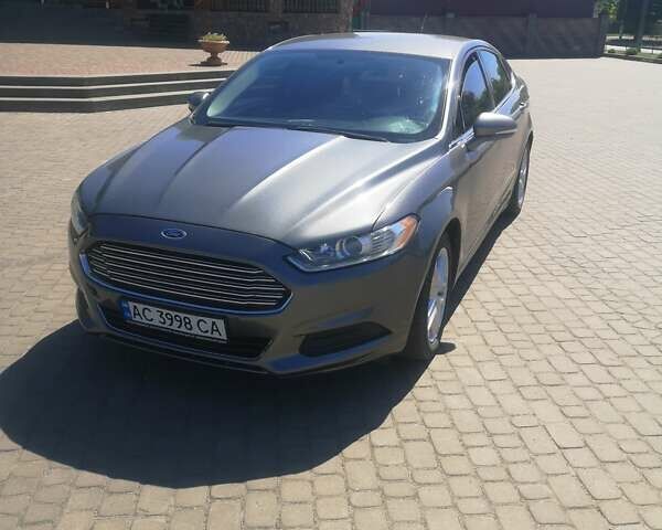 Сірий Форд Фьюжен, об'ємом двигуна 1.6 л та пробігом 120 тис. км за 8000 $, фото 1 на Automoto.ua