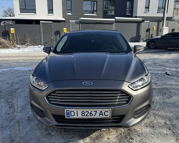 Сірий Форд Фьюжен, об'ємом двигуна 2 л та пробігом 150 тис. км за 11100 $, фото 1 на Automoto.ua