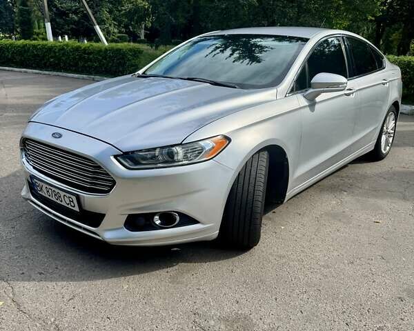 Форд Фьюжн 2013 в Дубно на Automoto.ua Серый Форд Фьюжн, объемом двигателя 2 л и пробегом 190 тыс. км за 8500 $, фото 1 на Automoto.ua