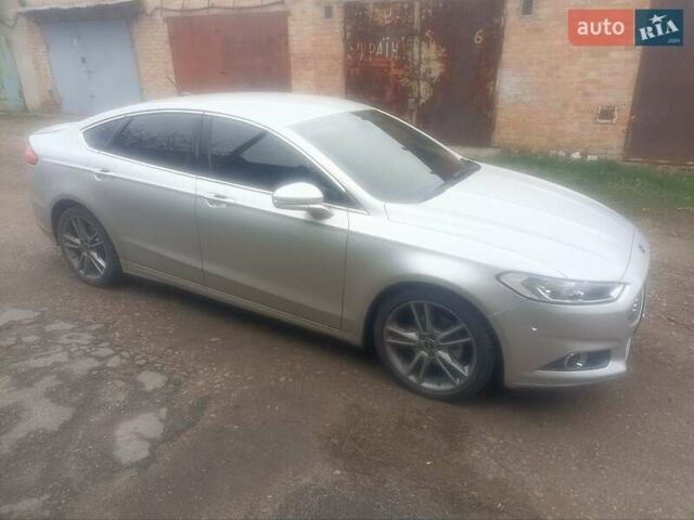 Серый Форд Фьюжн, объемом двигателя 2 л и пробегом 196 тыс. км за 11500 $, фото 1 на Automoto.ua
