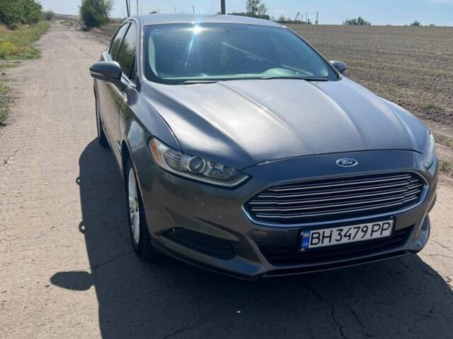 Сірий Форд Фьюжен, об'ємом двигуна 2 л та пробігом 250 тис. км за 9000 $, фото 1 на Automoto.ua