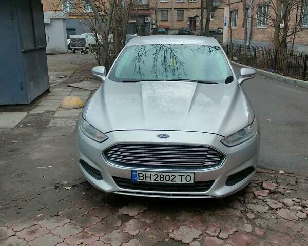 Серый Форд Фьюжн, объемом двигателя 1.6 л и пробегом 232 тыс. км за 8300 $, фото 1 на Automoto.ua