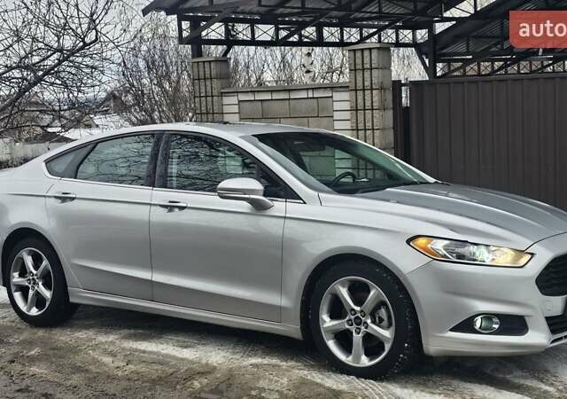 Серый Форд Фьюжн, объемом двигателя 1.6 л и пробегом 130 тыс. км за 8600 $, фото 1 на Automoto.ua