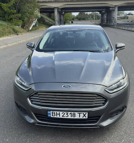 Серый Форд Фьюжн, объемом двигателя 2 л и пробегом 198 тыс. км за 11750 $, фото 1 на Automoto.ua