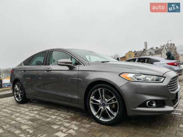 Сірий Форд Фьюжен, об'ємом двигуна 2 л та пробігом 141 тис. км за 9799 $, фото 1 на Automoto.ua