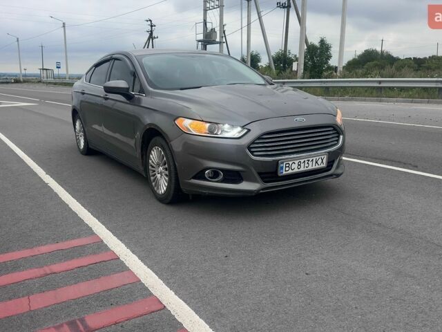 Сірий Форд Фьюжен, об'ємом двигуна 2.5 л та пробігом 300 тис. км за 8200 $, фото 1 на Automoto.ua