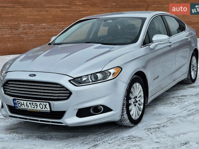 Сірий Форд Фьюжен, об'ємом двигуна 2 л та пробігом 223 тис. км за 9500 $, фото 1 на Automoto.ua