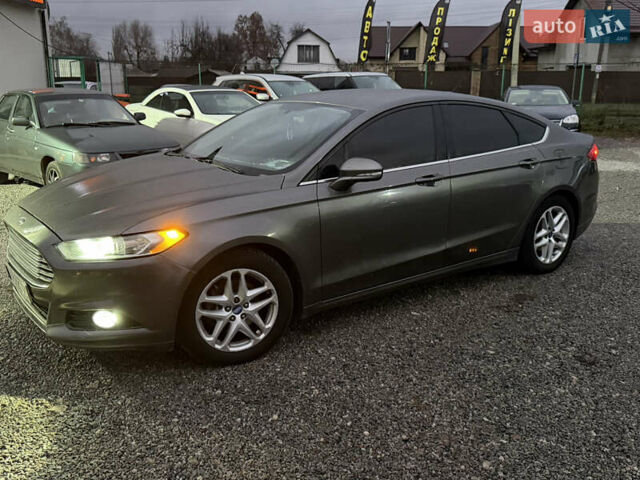 Серый Форд Фьюжн, объемом двигателя 2.52 л и пробегом 272 тыс. км за 6900 $, фото 1 на Automoto.ua