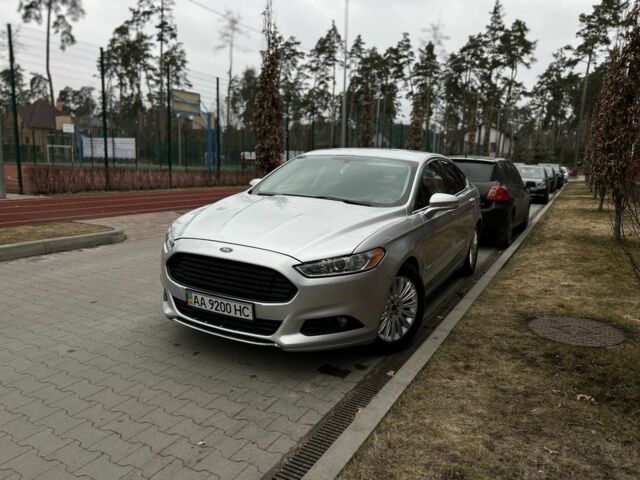 Серый Форд Фьюжн, объемом двигателя 2 л и пробегом 285 тыс. км за 9450 $, фото 1 на Automoto.ua