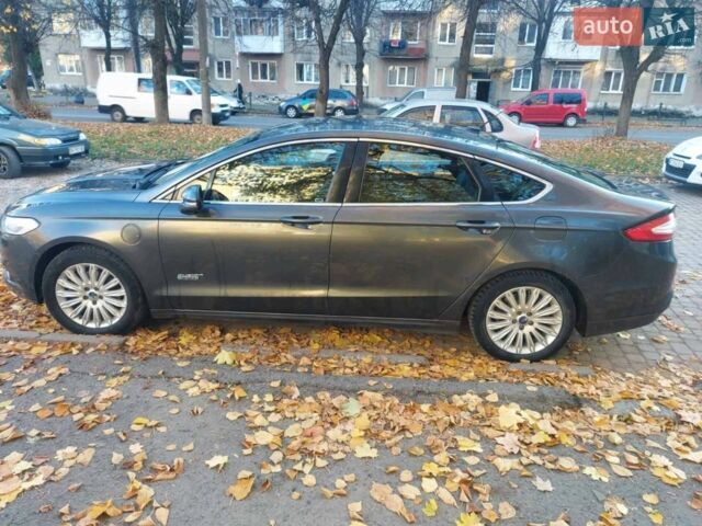 Сірий Форд Фьюжен, об'ємом двигуна 2 л та пробігом 184 тис. км за 9999 $, фото 1 на Automoto.ua
