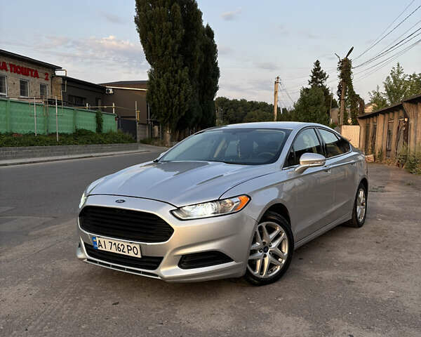 Серый Форд Фьюжн, объемом двигателя 2.5 л и пробегом 300 тыс. км за 8500 $, фото 1 на Automoto.ua