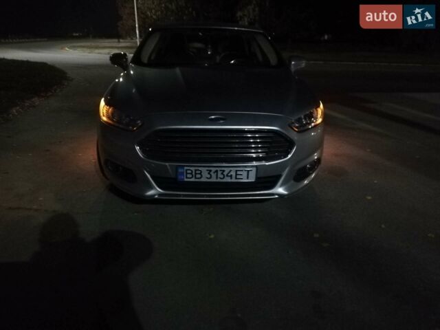 Сірий Форд Фьюжен, об'ємом двигуна 2.5 л та пробігом 155 тис. км за 11500 $, фото 1 на Automoto.ua