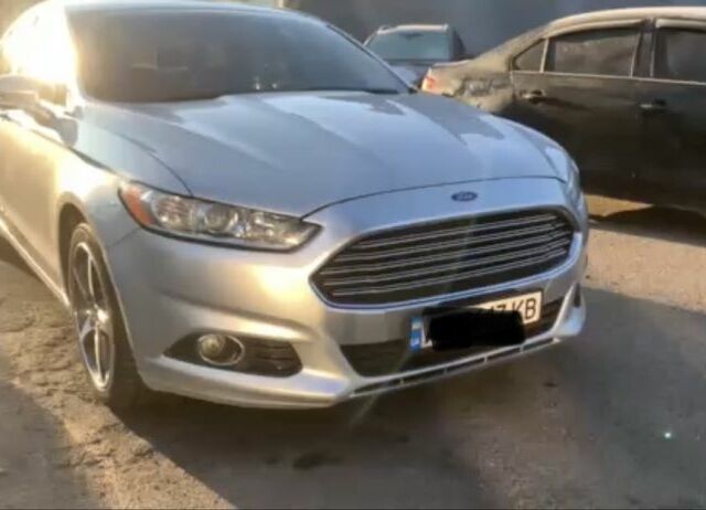 Сірий Форд Фьюжен, об'ємом двигуна 1.5 л та пробігом 220 тис. км за 9000 $, фото 1 на Automoto.ua