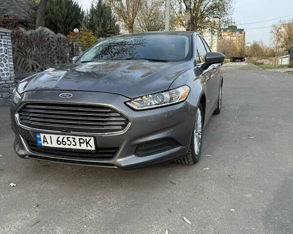 Серый Форд Фьюжн, объемом двигателя 2 л и пробегом 253 тыс. км за 10200 $, фото 1 на Automoto.ua
