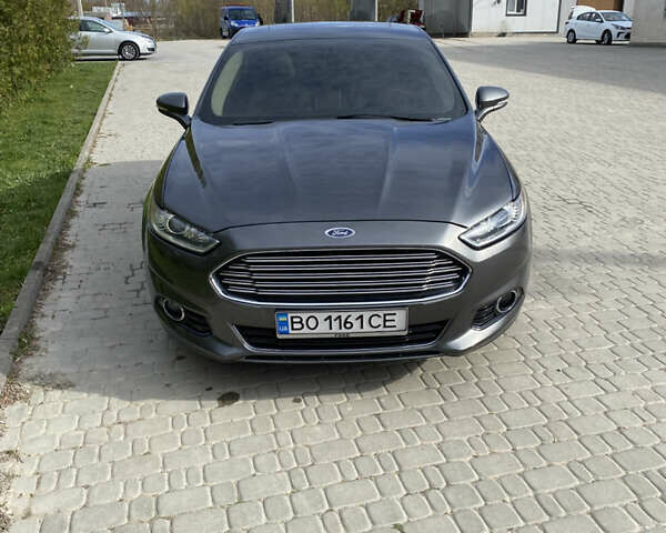 Серый Форд Фьюжн, объемом двигателя 2 л и пробегом 209 тыс. км за 13500 $, фото 1 на Automoto.ua