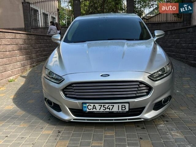 Серый Форд Фьюжн, объемом двигателя 2 л и пробегом 187 тыс. км за 11800 $, фото 1 на Automoto.ua