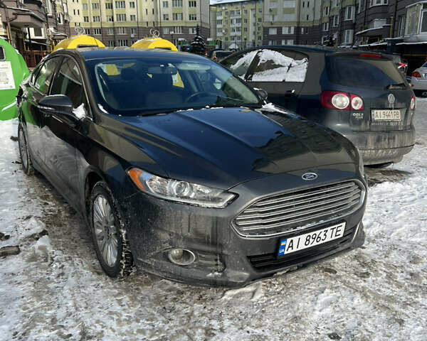 Сірий Форд Фьюжен, об'ємом двигуна 2 л та пробігом 113 тис. км за 12300 $, фото 1 на Automoto.ua
