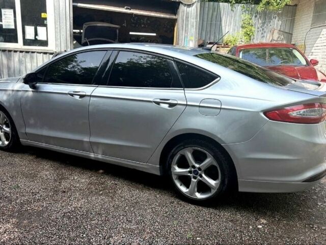 Серый Форд Фьюжн, объемом двигателя 2.5 л и пробегом 270 тыс. км за 7999 $, фото 1 на Automoto.ua