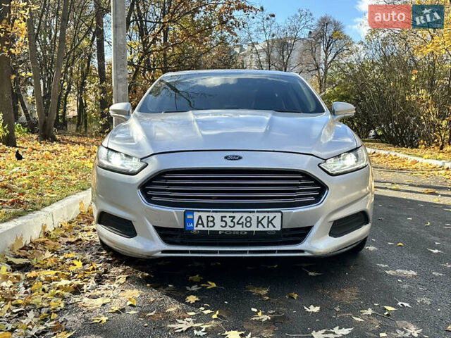 Форд Фьюжн 2015 в Киеве на Automoto.ua Серый Форд Фьюжн, объемом двигателя 2.4 л и пробегом 272 тыс. км за 7999 $, фото 1 на Automoto.ua