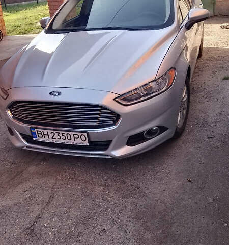 Серый Форд Фьюжн, объемом двигателя 2.49 л и пробегом 165 тыс. км за 7000 $, фото 1 на Automoto.ua