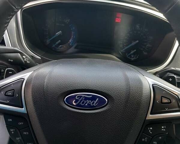 Сірий Форд Фьюжен, об'ємом двигуна 2 л та пробігом 160 тис. км за 9900 $, фото 1 на Automoto.ua