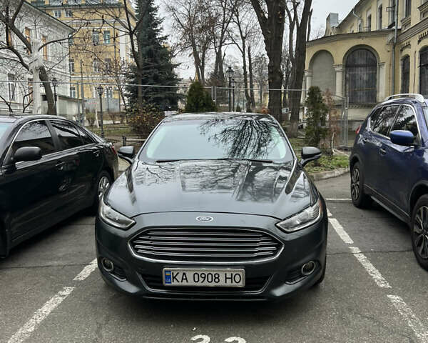 Серый Форд Фьюжн, объемом двигателя 2.49 л и пробегом 191 тыс. км за 9300 $, фото 1 на Automoto.ua