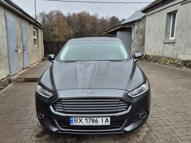 Серый Форд Фьюжн, объемом двигателя 2 л и пробегом 160 тыс. км за 9900 $, фото 1 на Automoto.ua