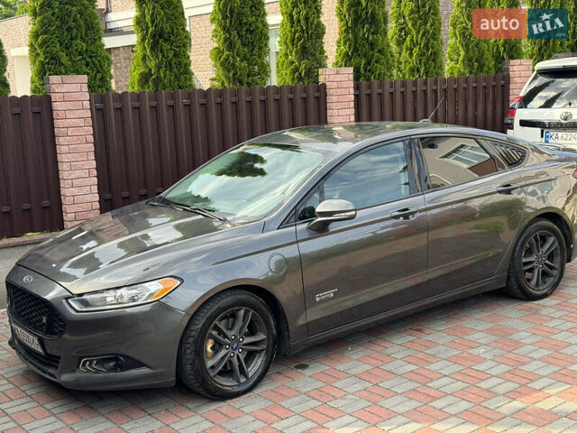 Серый Форд Фьюжн, объемом двигателя 2 л и пробегом 226 тыс. км за 11275 $, фото 1 на Automoto.ua