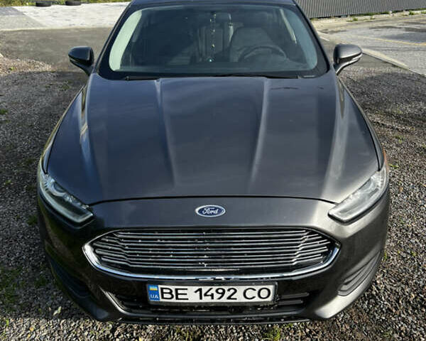 Серый Форд Фьюжн, объемом двигателя 2.5 л и пробегом 170 тыс. км за 9600 $, фото 1 на Automoto.ua